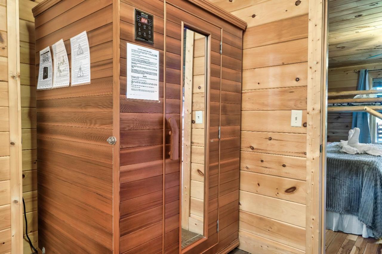 Summer Sale! Pool, Sauna, View, Hottub, Game Sevierville Extérieur photo