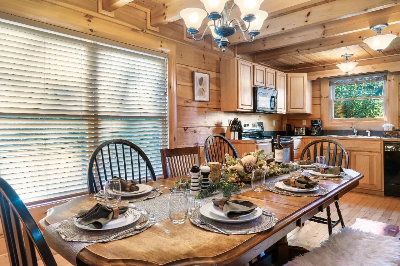 Summer Sale! Pool, Sauna, View, Hottub, Game Sevierville Extérieur photo