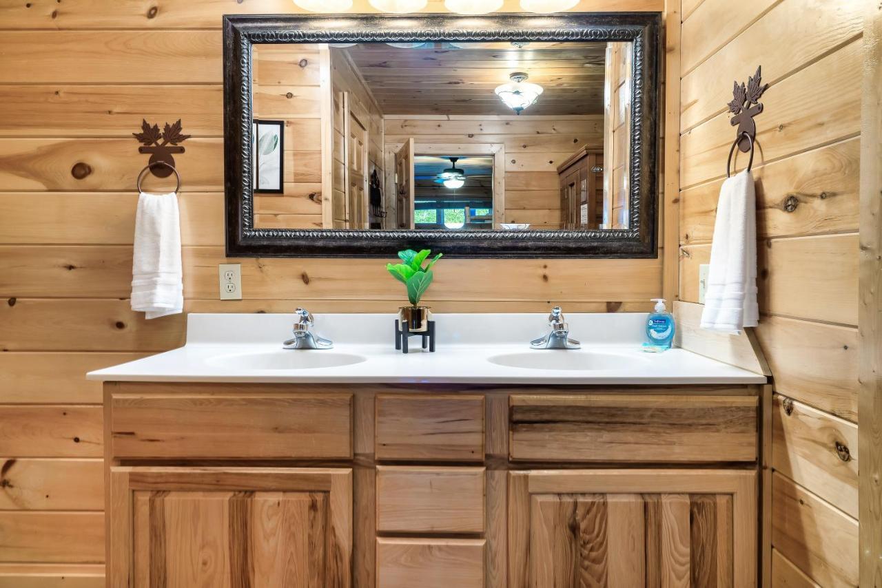 Summer Sale! Pool, Sauna, View, Hottub, Game Sevierville Extérieur photo