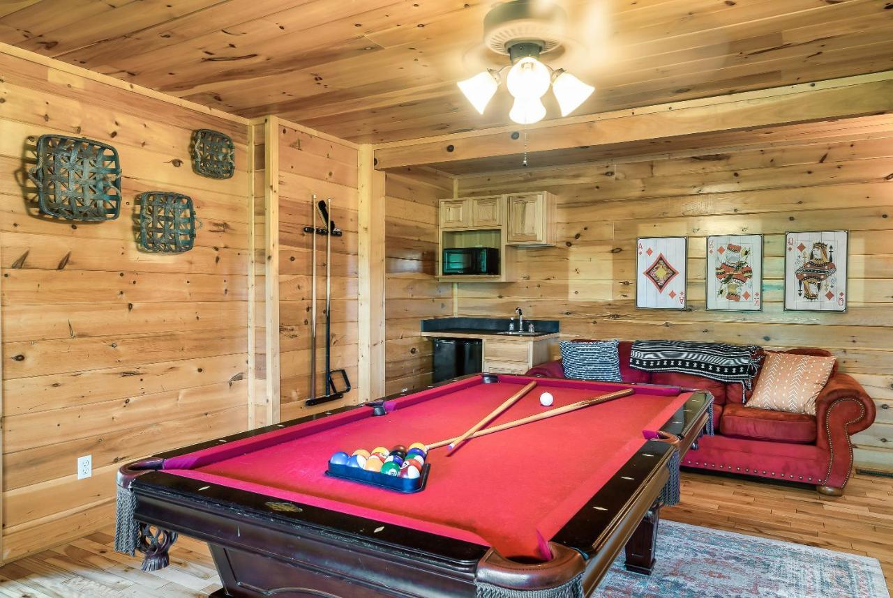 Summer Sale! Pool, Sauna, View, Hottub, Game Sevierville Extérieur photo