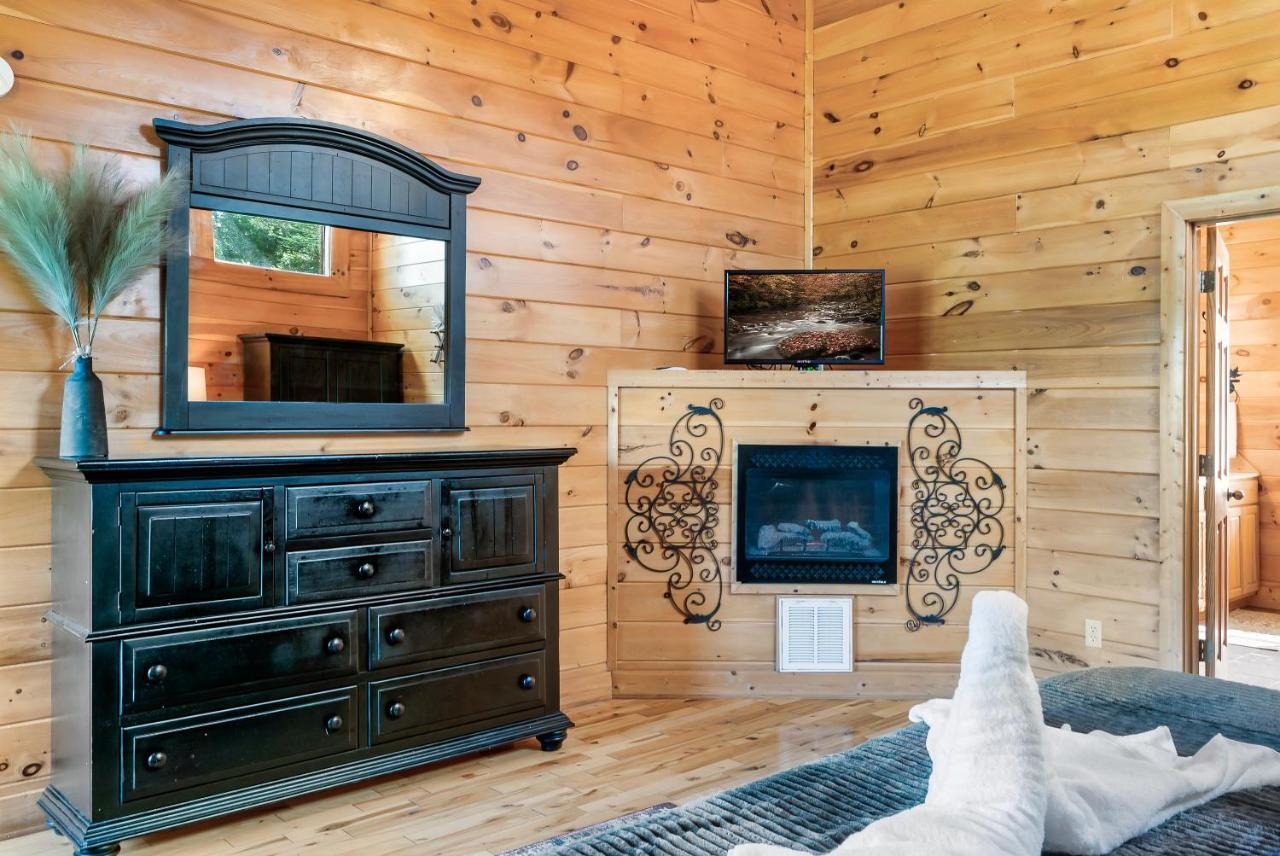 Summer Sale! Pool, Sauna, View, Hottub, Game Sevierville Extérieur photo